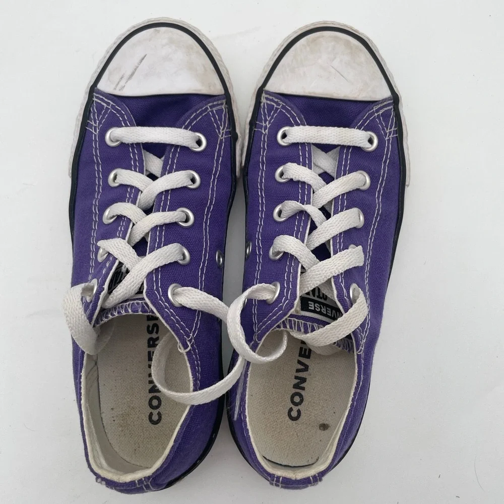 Converse 337837F Purple Canvas Low Top youth Kids All Star Sneakers‎ Size US 1